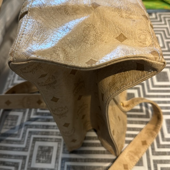 MCM Pre loved in great condition shoulder/ Crossbody Bag with top zipper. - Picture 9 of 17